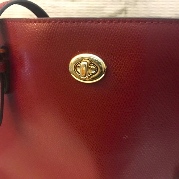 Coach Large Tote 36554 red. Leather - Picture 6 of 14